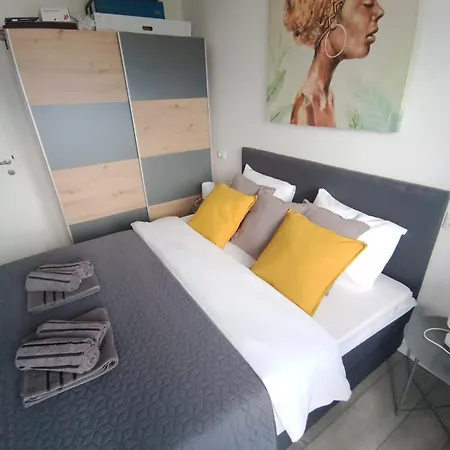 Apartment Perleta Luxury Sea View #1