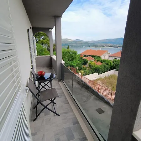 Apartment Perleta Luxury Sea View #1