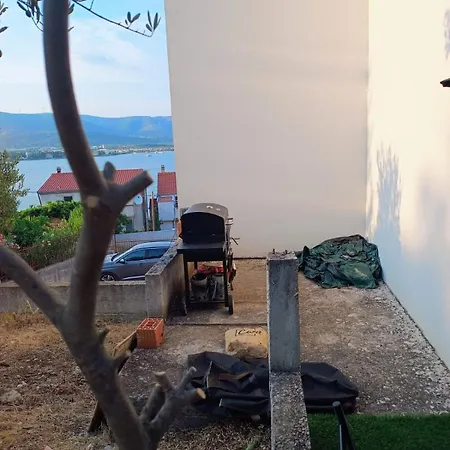 Perleta Luxury Sea View #1 *