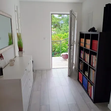 Apartment Perleta Luxury Sea View #1 *